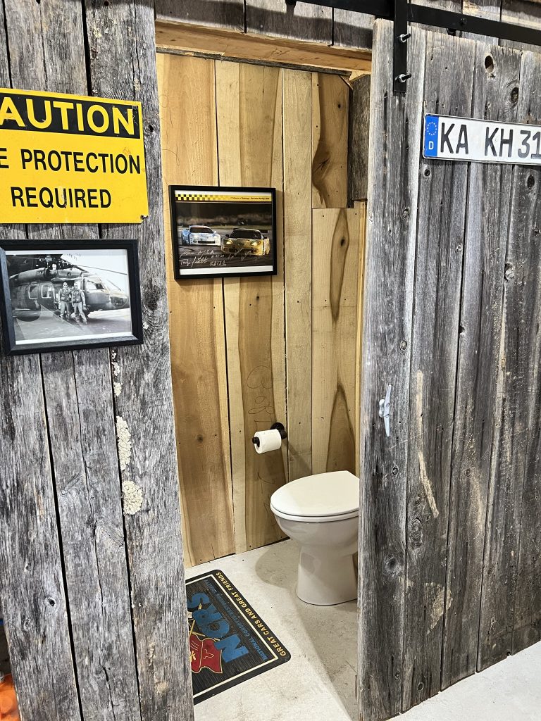 Board & Batten Garage gallery photo