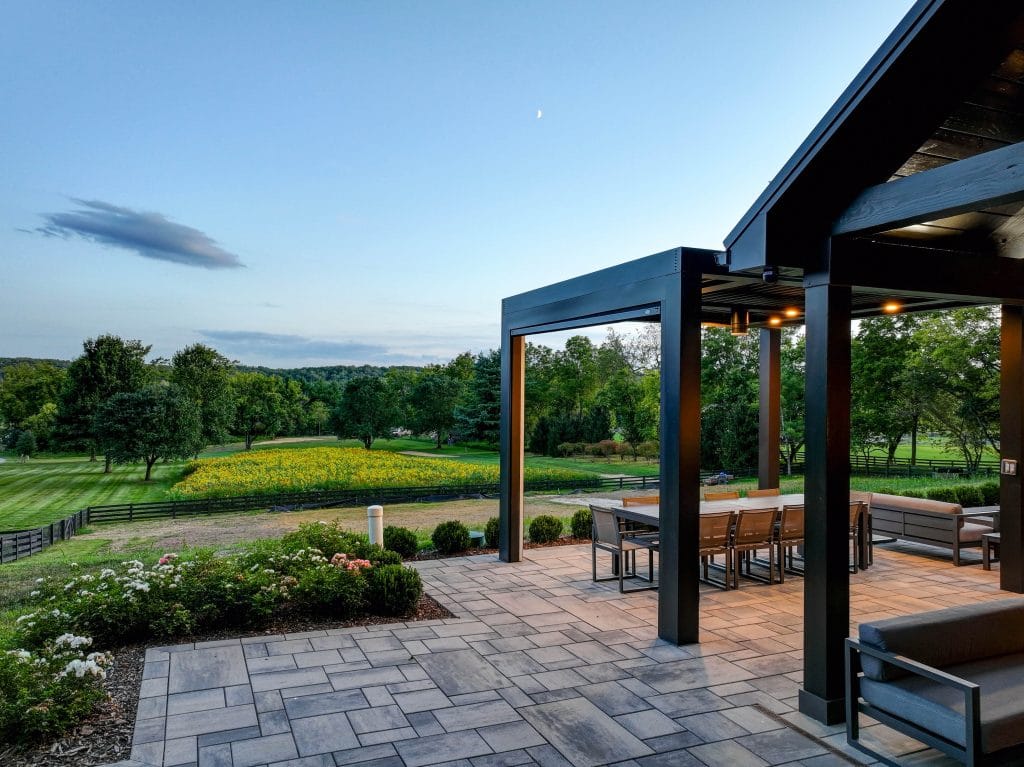 Dreamy Pool House gallery photo