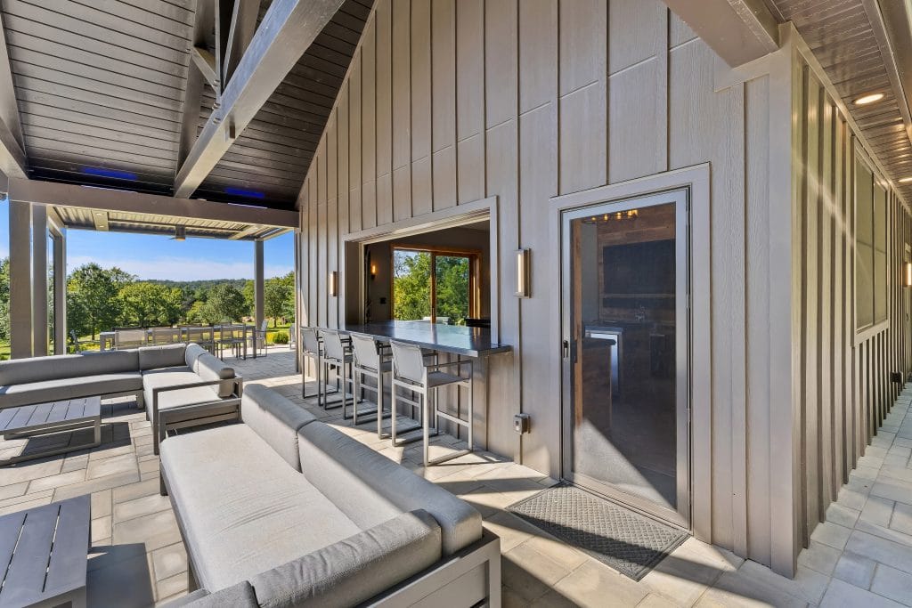 Dreamy Pool House gallery photo