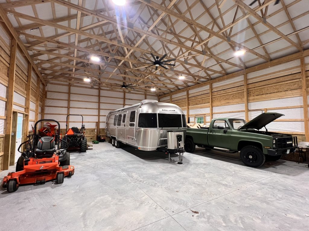 Oversized Hobby Garage gallery photo